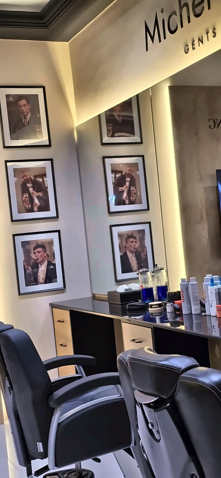 Michel and Joseph salon detail